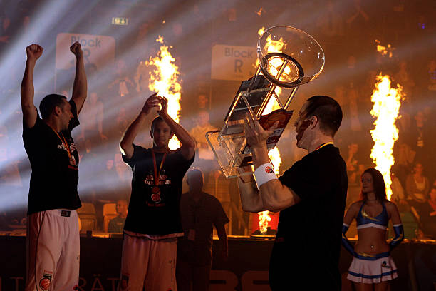 经济层面的 经济层面的