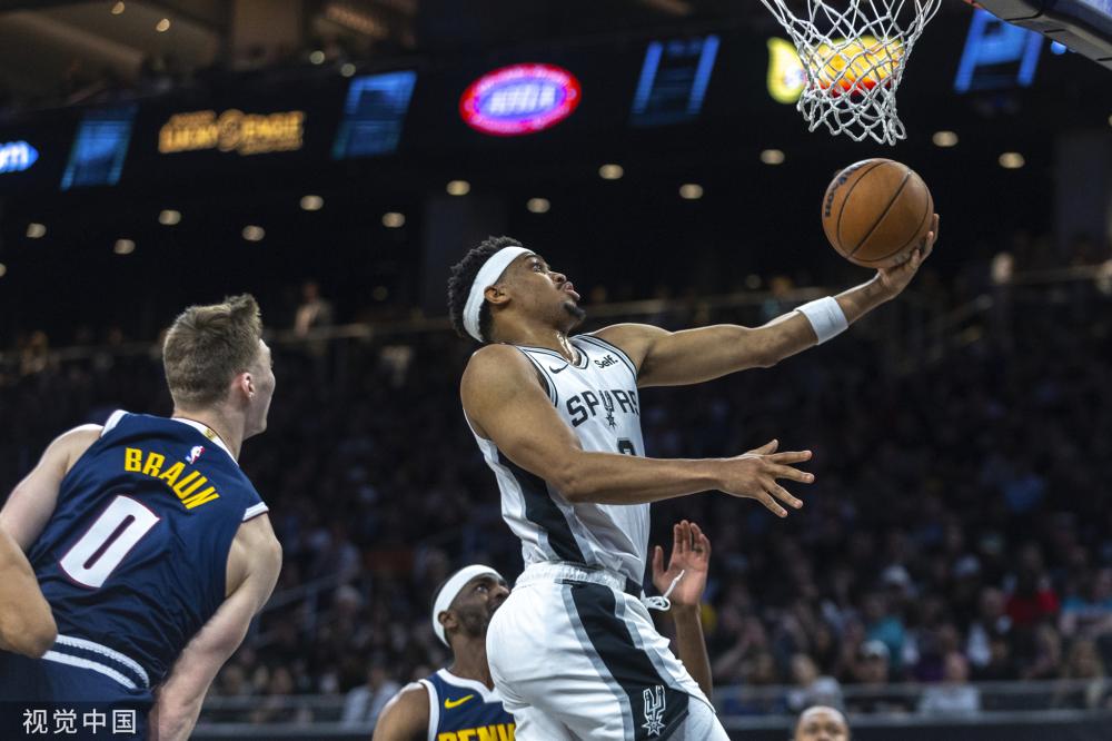 混团世界杯：国乒6-0日本队，夺冠在即！王曼昱决赛吊打张本美和